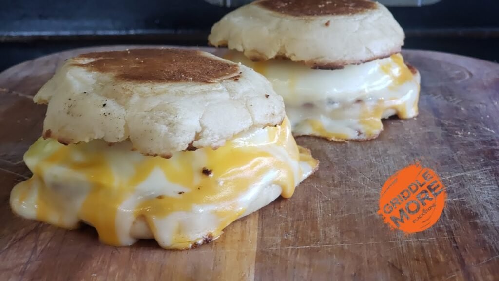 English Muffin Sausage & Cheddar